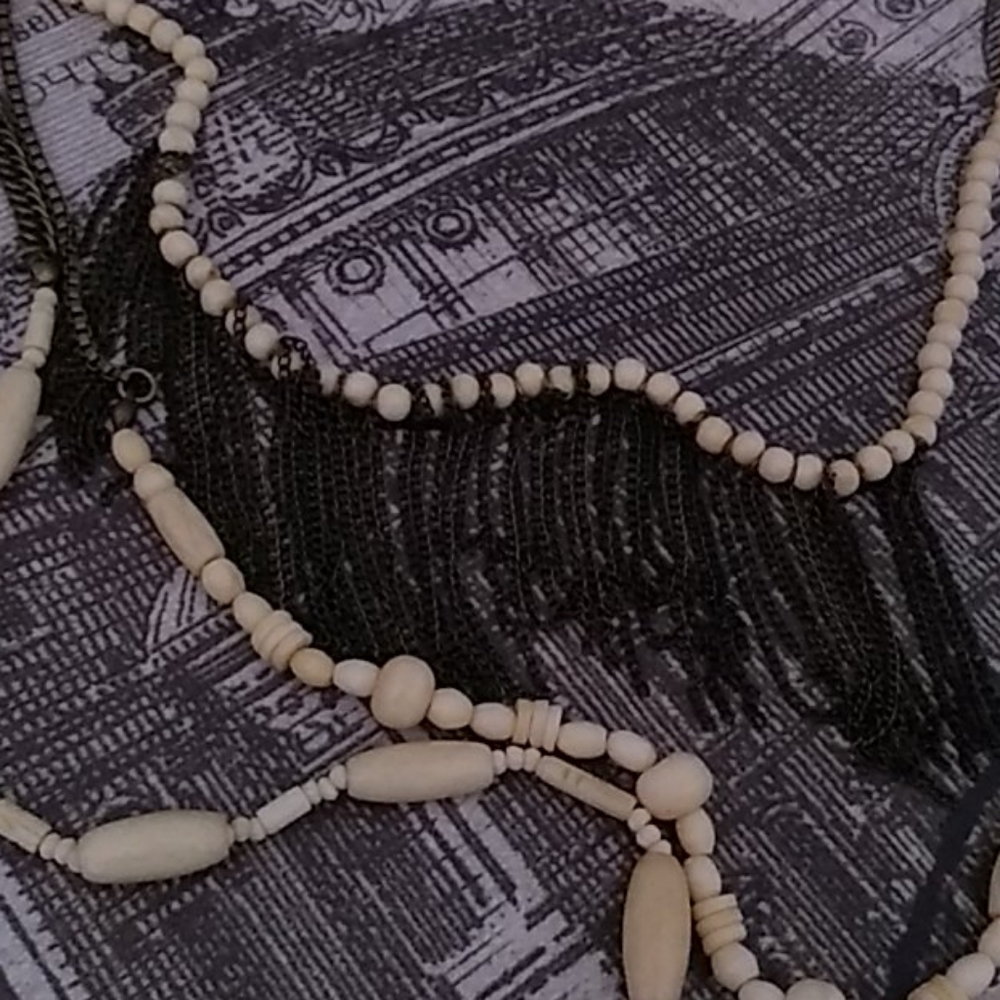 Layered boho fringe necklace - Picture 2 of 3